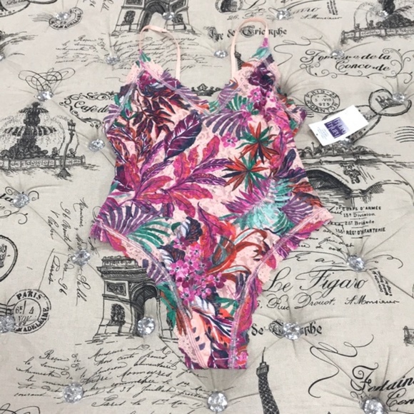 Hanky Panky Rainforest Thong Bodysuit - Picture 2 of 7